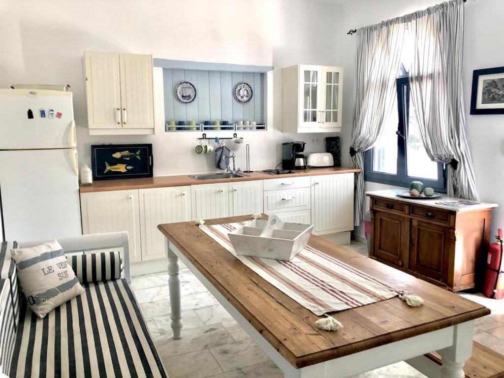 La Bastide Apartment Skyros Ngoại thất bức ảnh